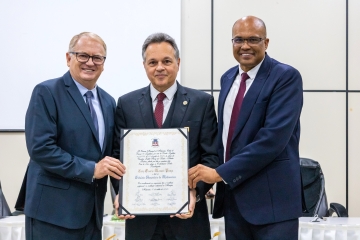 Outorga de Título de Cidadão Honorário de Medianeira, ao Desembargador Luiz Osório Moraes Panza