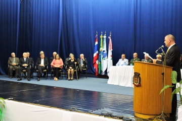 Pioneiros são homenageados com outorga de Cidadania Honorária pela Câmara de Vereadores