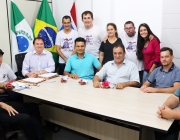 Alunos da APAE visitam vereadores para divulgar evento