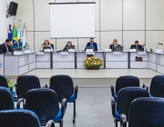 Créditos adicionais e projetos do Legislativo são aprovados em sessão extraordinária