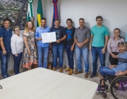 Prefeitura anuncia reforma da Escola João Paulo II em reunião com vereadores