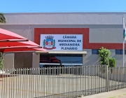 Projeto de reestruturação do plano de carreira dos professores é protocolado na Câmara de Vereadores