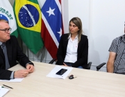 Vereadores de Serranópolis do Iguaçu visitam estrutura da Câmara e acompanham sessão
