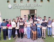 Vereadores participam da diplomação do eleitos ao Parlamento Jovem 2023