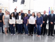 Votos de congratulações aos quatro estudantes finalistas do 5º Concurso Oratória nas Escolas promovido anualmente pela JCI Medianeira